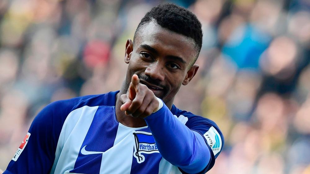 الإيفواري "كالو" يُحرج ناديه هيرتا برلين بمقطع فيديو