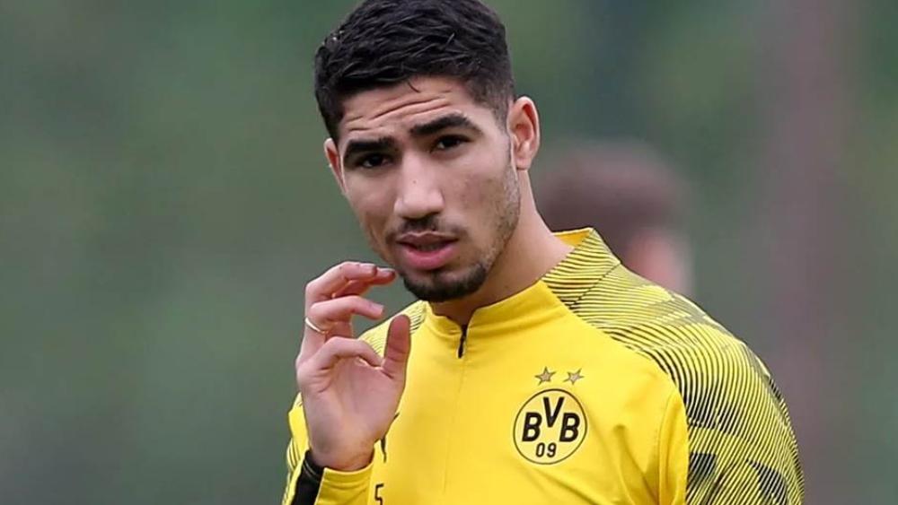 دورتموند يُعلن تشكيلة ديربي "الرور" قبل يوم من المباراة .. وحكيمي يبدأ أساسيًا