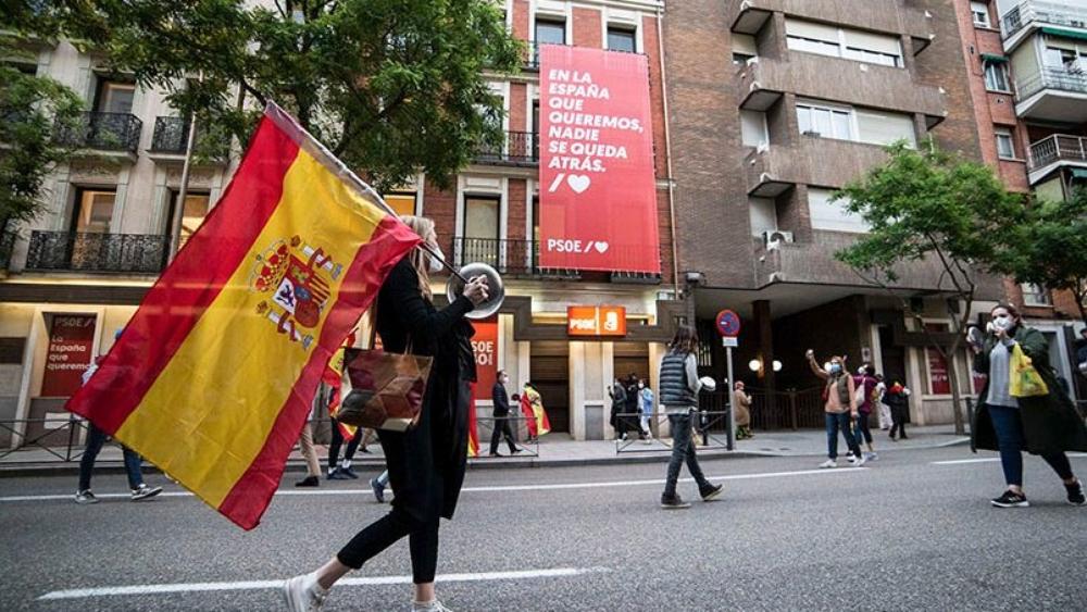 خبير الفيروسات بالحكومة الإسبانية: "نقترب من السيطرة على وباء كورونا"