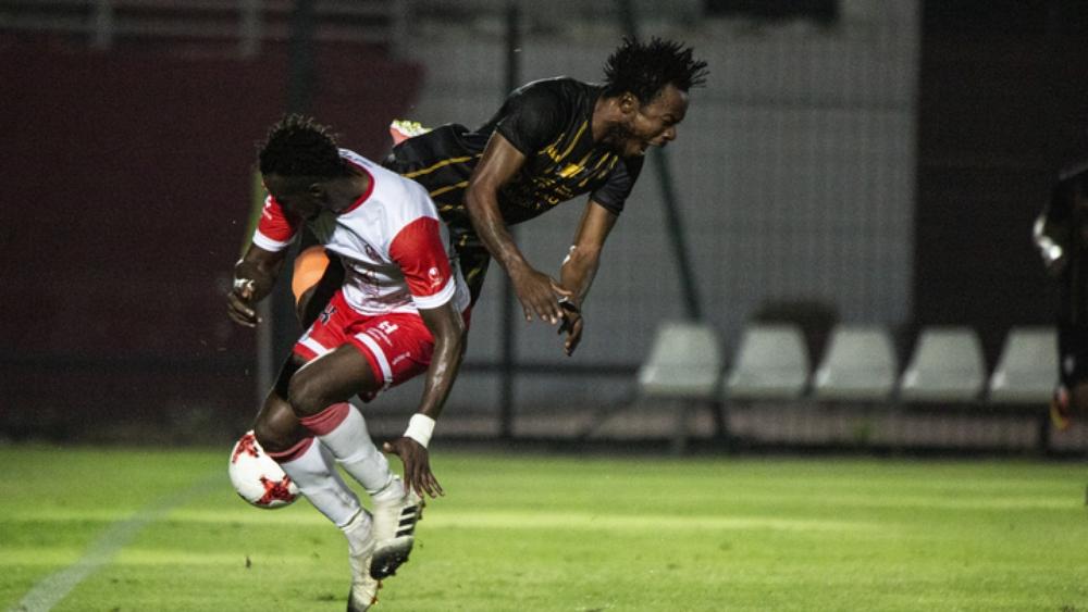 مصدر جامعي لـ"البطولة": "استئناف التداريب الجماعية في الوقت الراهن يدخل في اطار التجمعات الممنوعة و ننتظر قرارا حكوميا للحسم في مسألة إتمام الدوري"