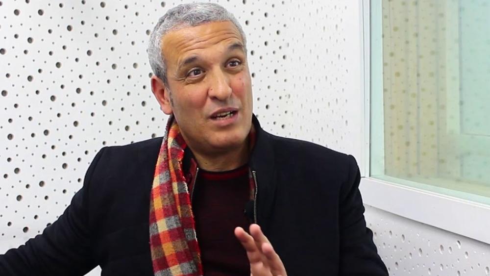 ساعات قليلة تفصل الدفاع الجديدي عن إعلان تعاقده مع عزيز بودربالة