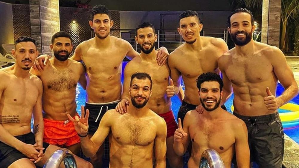 مغاربة "الدوري السعودي" يقضون الوقت سوياً وسط توقف النشاط الكروي