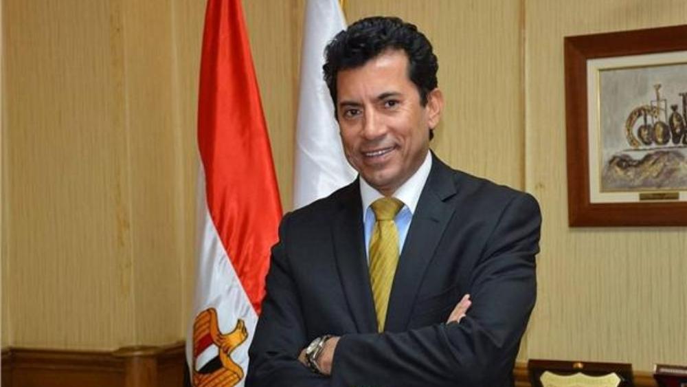 وزير الرياضة المصري يُعلن عودة الدوري ورفض فكرة إلغاء الموسم
