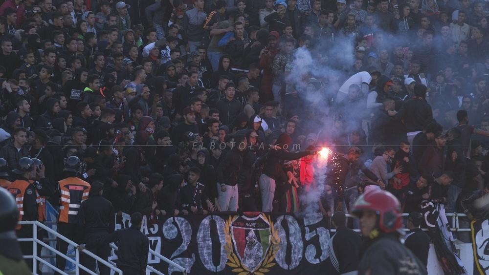 "بلاك آرمي" لإدارة الجيش الملكي: "طموحنا مُعلَّق على فئة الأمل .. كوِّنوا فريقا من لاعبي المدرسة يُعيد للزعيم هيبته"