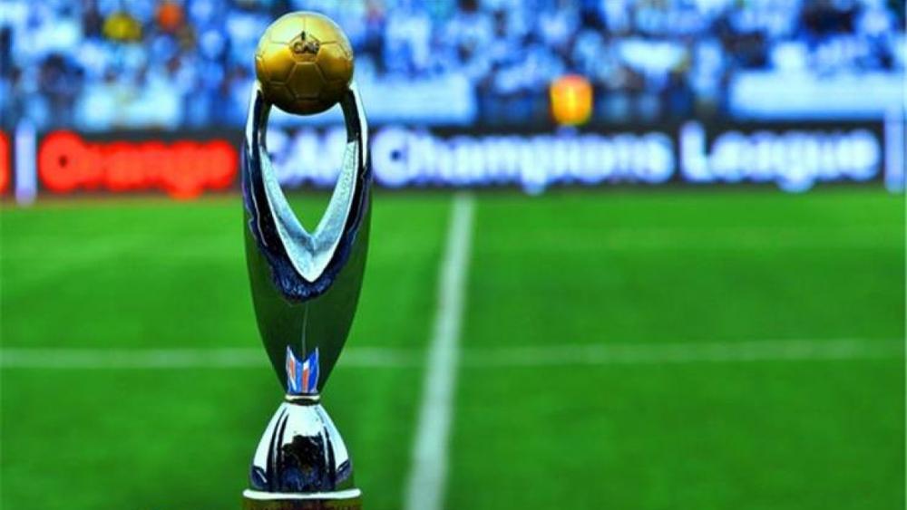 الاتحاد الأفريقي لكرة القدم يحدد موعد "الحسم" في مصير "مسابقات الأندية"