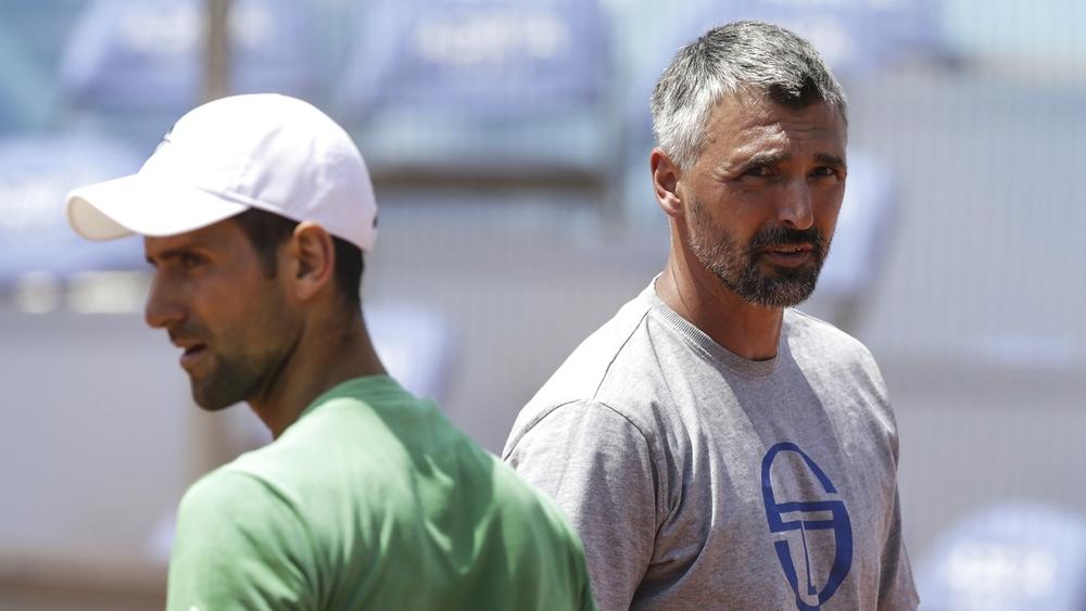 مدرب ديوكوفيتش يعلن إصابته بفيروس "كورونا"