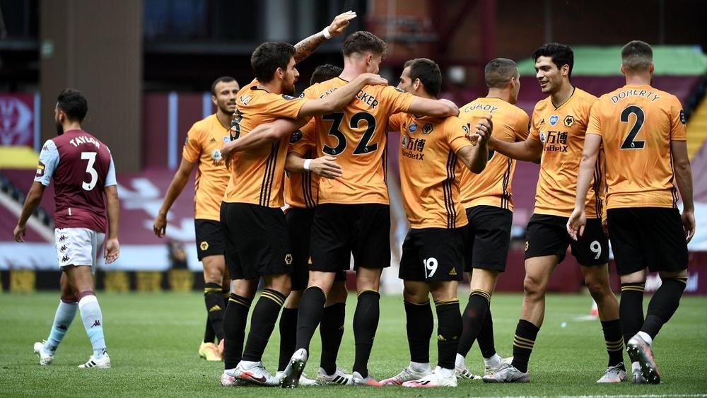 رومان سايس ورفاقه يواصلون حصد الانتصارات والاقتراب من مراكز دوري أبطال أوروبا