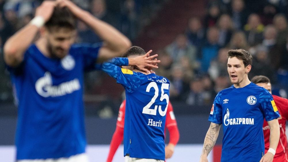 مسؤولو شالكه يعتذرون عن أخطائهم: "فقدنا الكثير من الثقة والمصداقية"