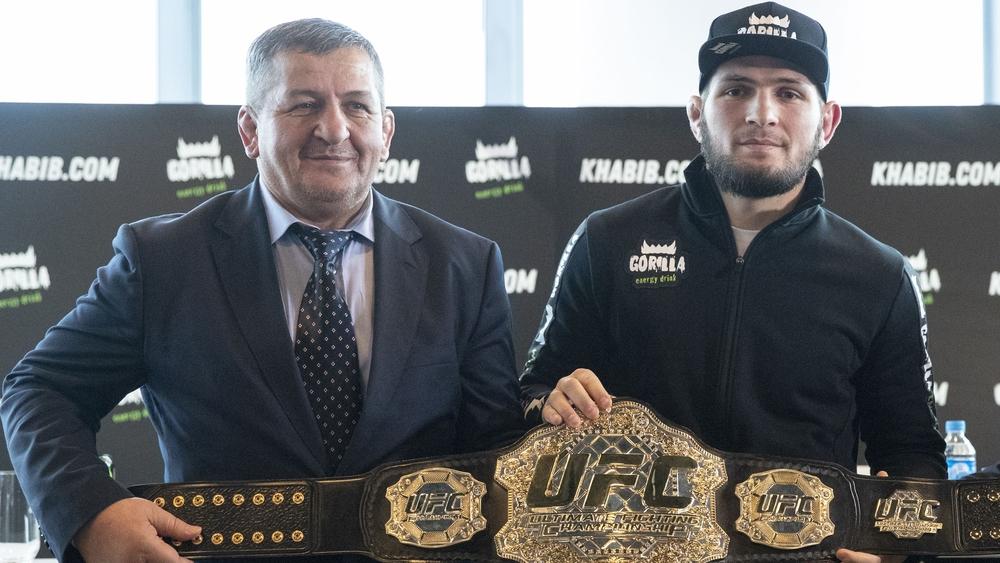 وفاة والد نجم الـ"UFC" حبيب متأثرا بإصابته بفيروس "كورونا"