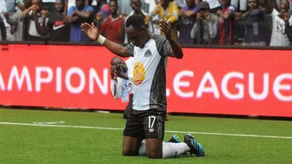 بعد متابعته حساب الأهلي في "إنستغرام" .. تكهنات حول إقتراب "موليكا" من النادي المصري