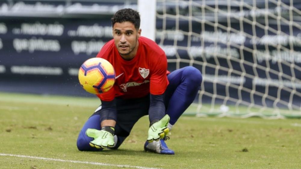 المحمدي يسير على خطى مكتشفه بادو الزاكي ويتوج بجائزة "أفضل حارس" بدوري الدرجة الثانية الإسباني