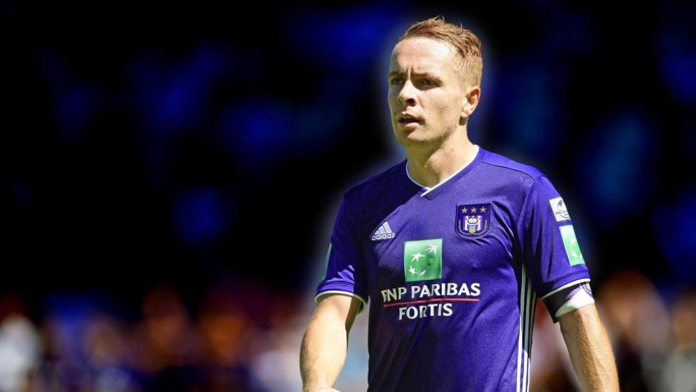 الأهلي مهتم بضم الفرنسي تريبيل من أندرلخت "العاجز" عن تحمّل راتبه