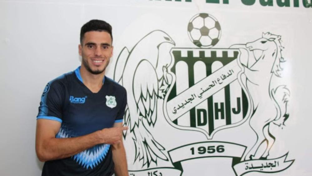 لاعب الـ"DHJ" العمراني بعد إصابته بـ"كوفيد-19" لـ"البطولة": "لا أشعر بأية أعراض .. وتحاليل أفراد أسرتي المخبرية جاءت سلبية"