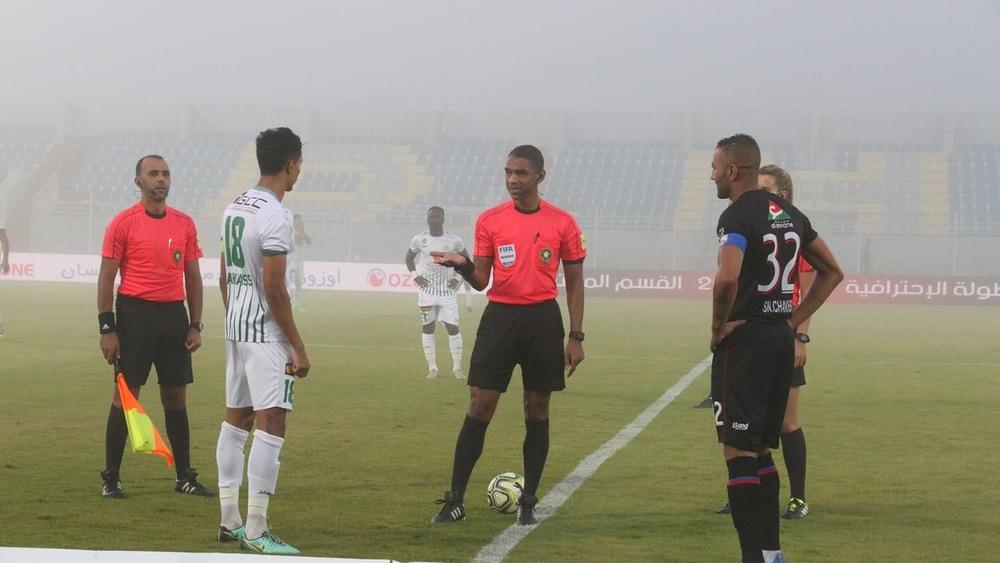 بعد "ضباب الأمس" مباراة د.الجديدي وم.التطواني تستأنف اليوم.. ر.بني ملال يعود للميادين بمواجهة مضيفه م.وجدة
