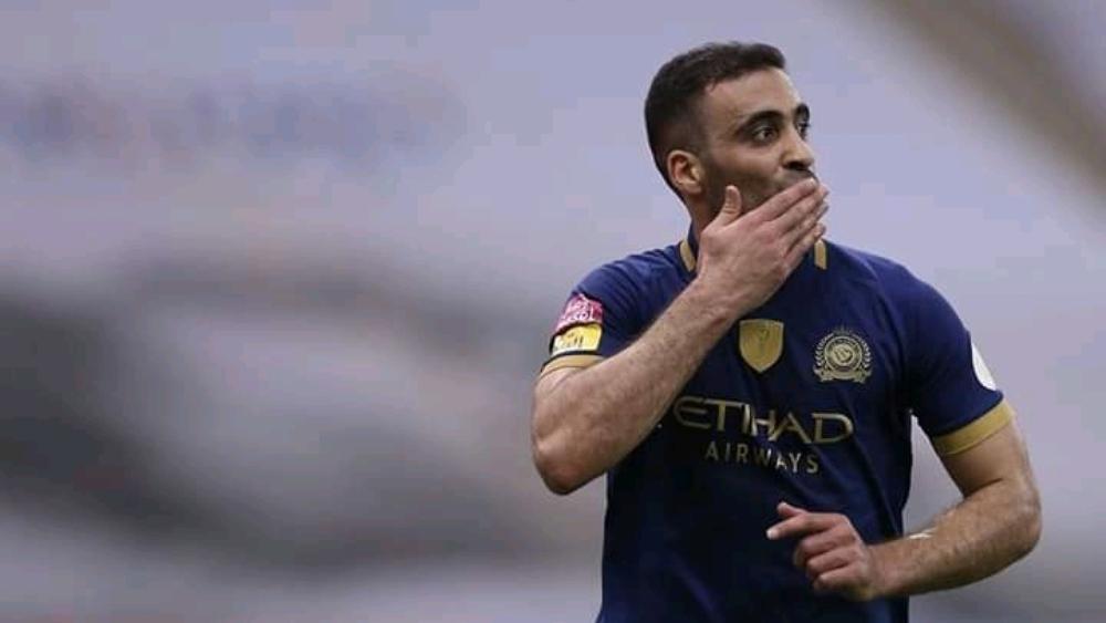 حمد الله يغازل الشباك بثنائية جديدة ويقود النصر لفوز "قاتل" على الفيحاء