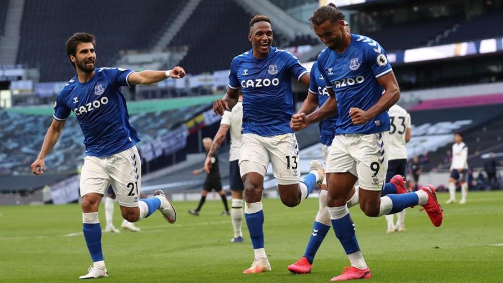 إيفرتون "أنشيلوتي" يقضي على توتنهام "مورينيو" في افتتاحية الدوري الإنجليزي