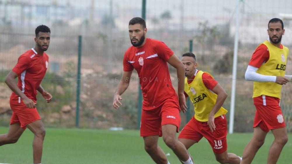 رسميا: حسنية أكادير تتعاقد مع اللاعب كريم السيقل قادما من إف سي أيندهوفن الهولندي