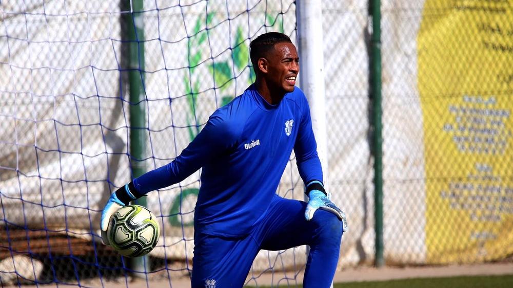 اتحاد طنجة يكشف تواجد حارس مرماه المجهد في اللائحة الأولية لـ"الأسود"