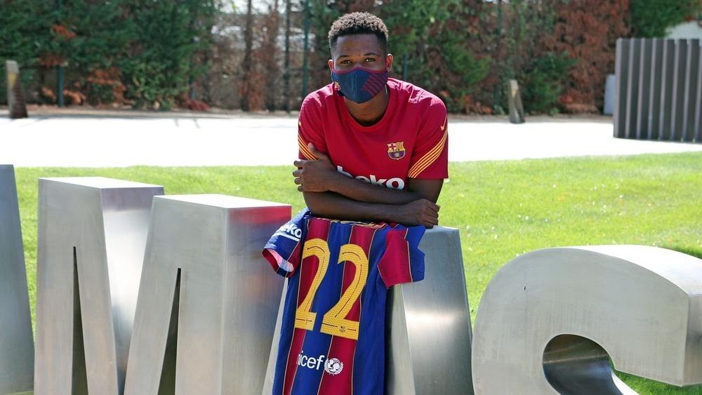 رسميا / أنسو فاتي يصبح اليوم لاعبا للفريق الأول وبرشلونة يرفع شرطه الجزائي إلى 400 مليون يورو