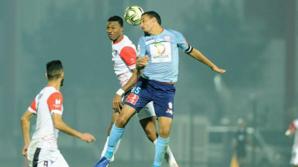 حسنية أكادير من أجل الابتعاد عن حسابات "أسفل الترتيب" والفتح الرياضي للاقتراب من المقدمة