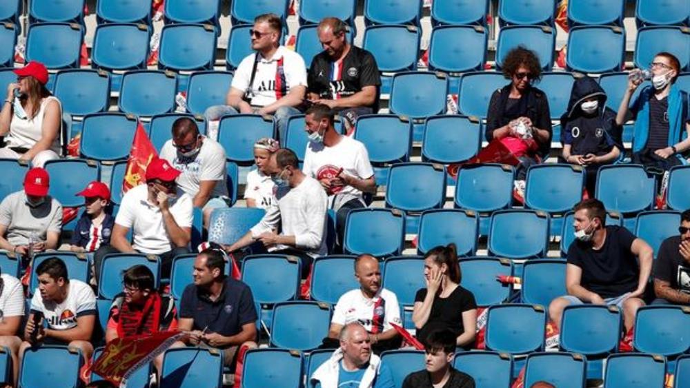 السماح بعودة "محدودة" للجماهير في 15 دوري بأوروبا