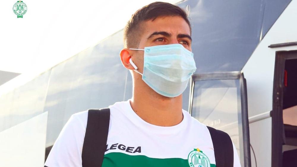 بعثة الرجاء تحل بالبيضاء مرفوقة بنهضة بركان عبر رحلة جوية