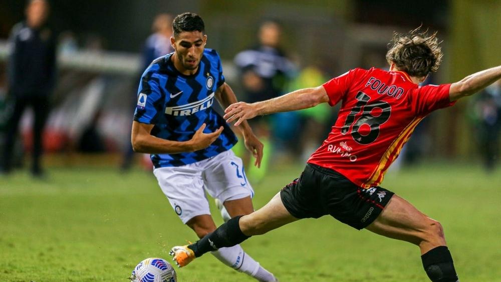 صحفي إيطالي: "ريال مدريد أخطأ بالاستغناء عن حكيمي.. والإنتر عادل الكفّة مع الفريق الإسباني بعد تفويته لخدمات روبيرتو كارلوس قبل 25 سنة"