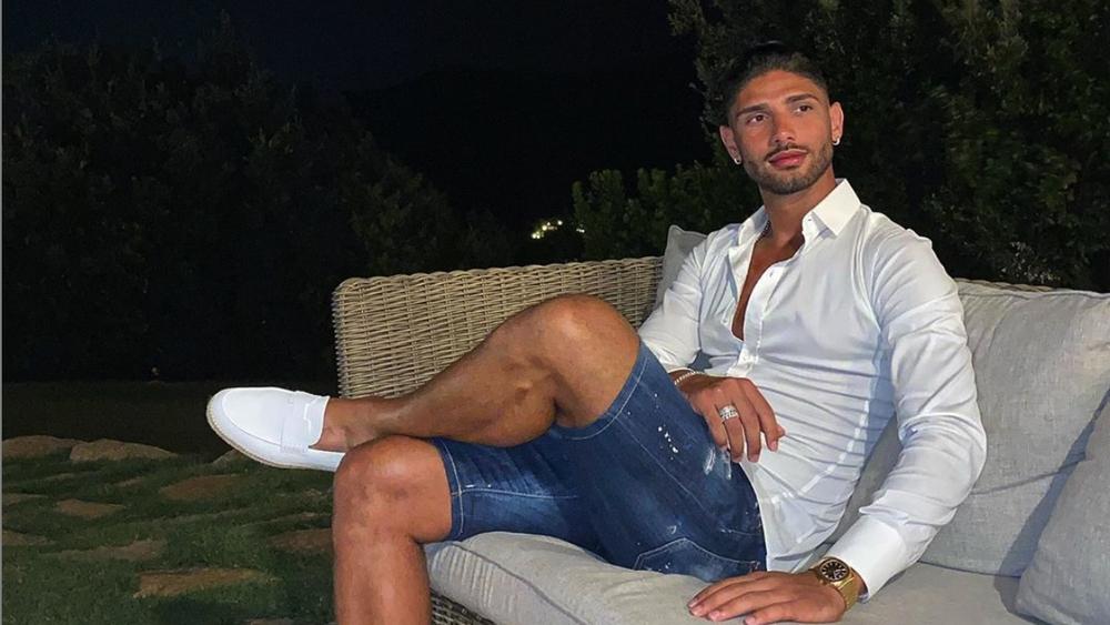 مجلة بريطانية: "استدعاء لزعر للمغرب قرار غريب.. اللاعب خاض 9 دقائق في آخر 7 أشهر!"