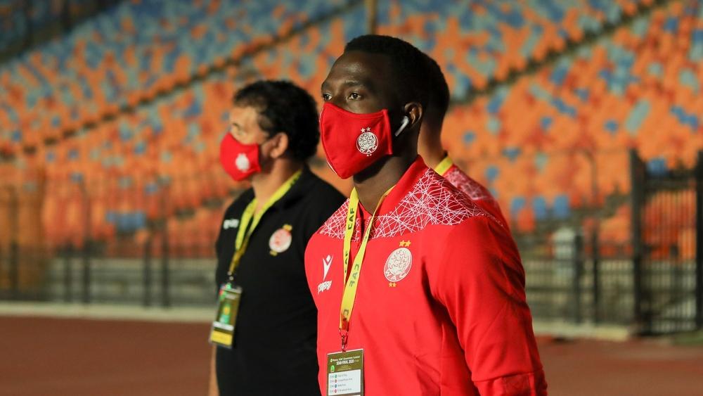 عبر طائرة خاصة.. بعثة الوداد تحط الرحال بالمغرب في السابعة من صباح يومه السبت