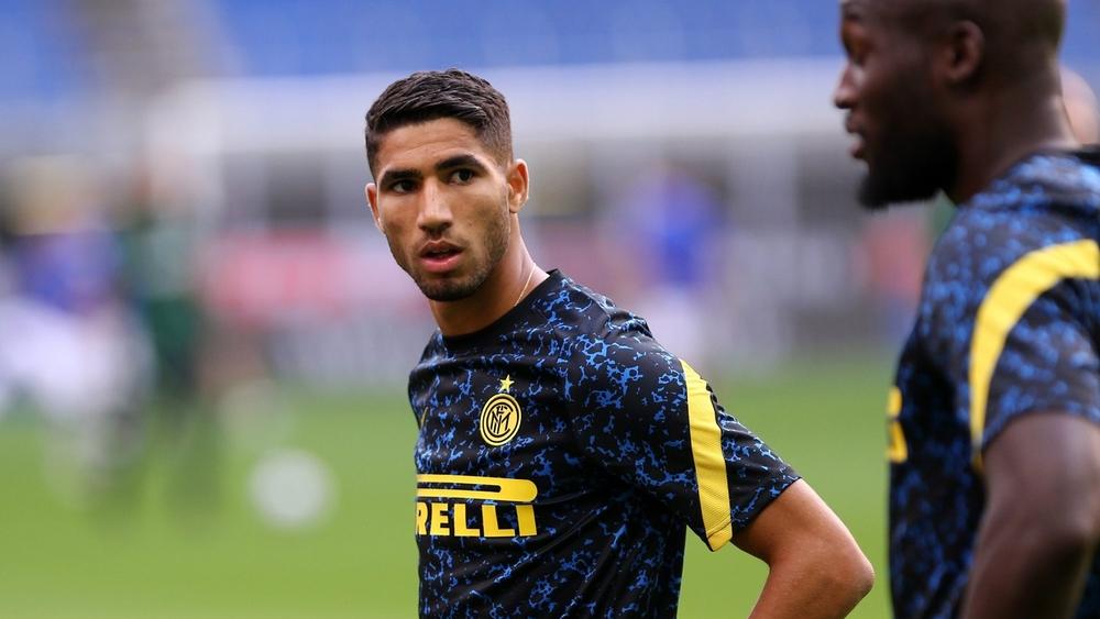 أشرف حكيمي ينشر صورة "أسد" ويعلق: "لقد عدت"