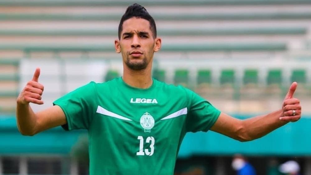 بدر بانون ينفي احتفاله بفوز الأهلي على الوداد وينشر كاتباً: "أنا لا أملك أي حساب على تويتر!"