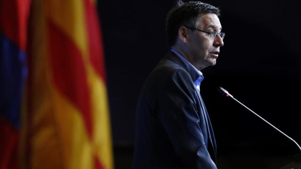 إدارة برشلونة تعلن أنها باقية في منصبها