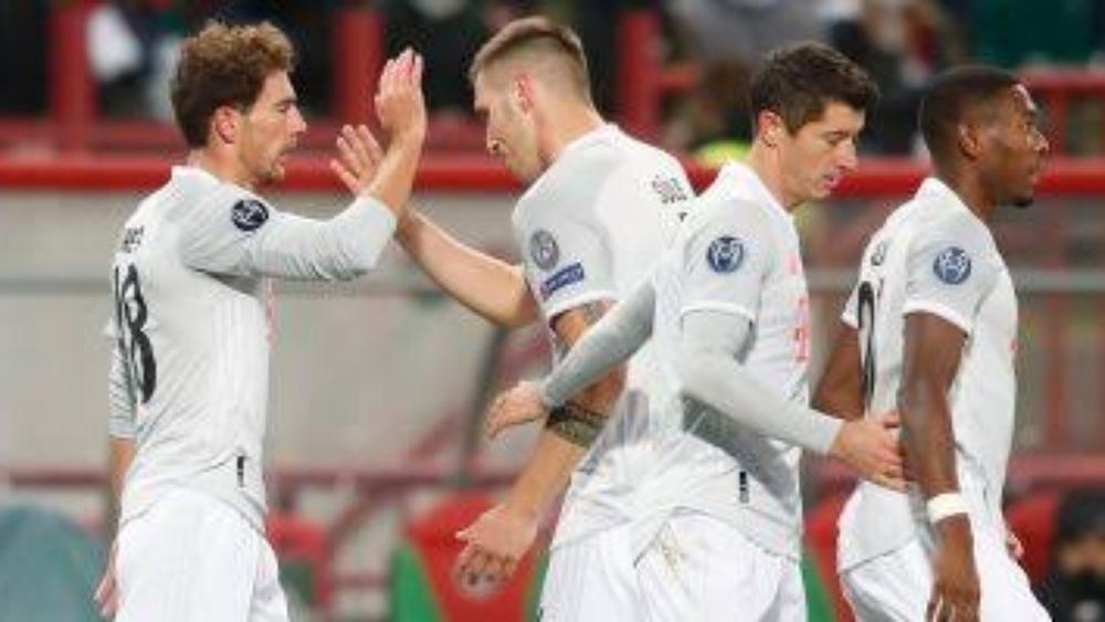 بايرن ميونخ ينتزع فوزاً صعباً من لوكوموتيف