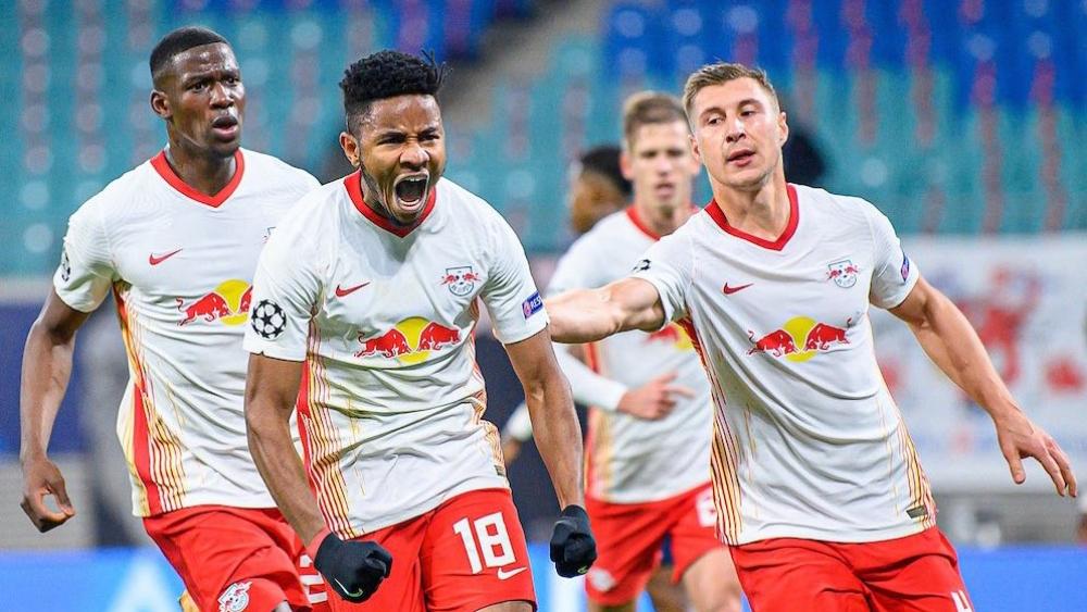 لايبزج يهزم سان جيرمان ويتقاسم صدارة المجموعة مع اليونايتد