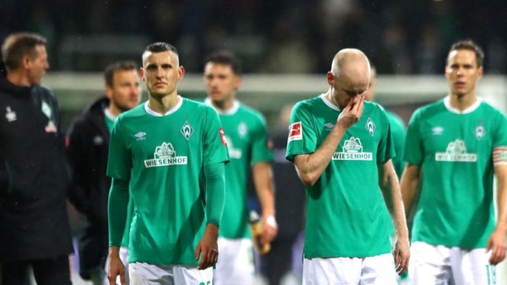 فيردر بريمن الألماني يرفض تسريح لاعبيه الدوليين لمنتخباتهم الوطنية