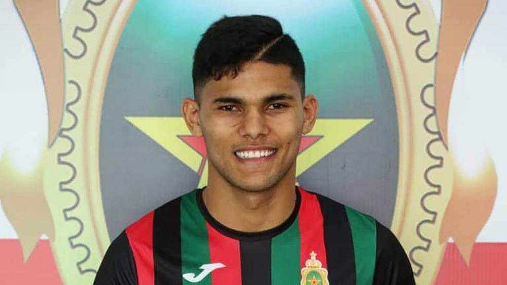 إدارة الجيش تُماطل عروضاً لبيع لاعبيها الإحتياطيين.. الكودالي على رأس القائمة بعرض "مُغرٍ" من حسنية أكادير!