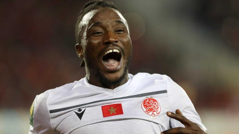 رسميا/ النادي المصري يعلن تعاقده مع كازادي قادما من الوداد الرياضي