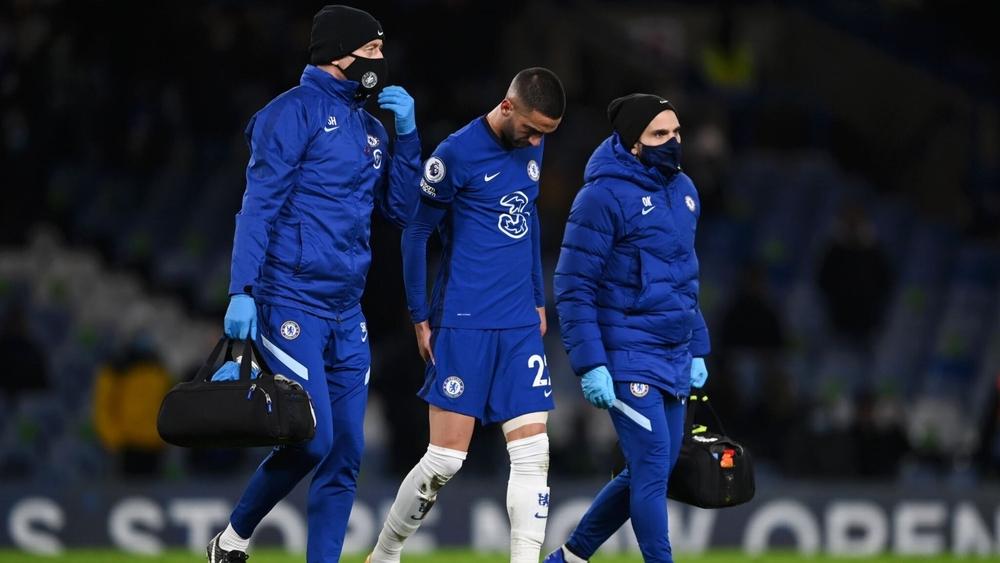 تشيلسي ضد ليدز.. زياش يتعرض للإصابة ويغادر الملعب في الدقيقة الـ30