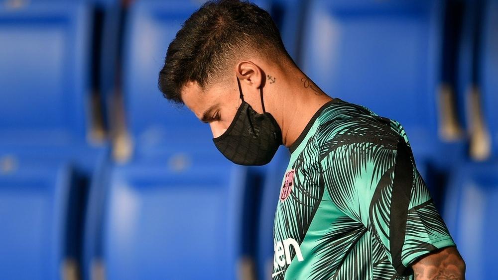 "الأزمة المالية" تدفع برشلونة لاتخاذ قرار بيع كوتينيو في يناير