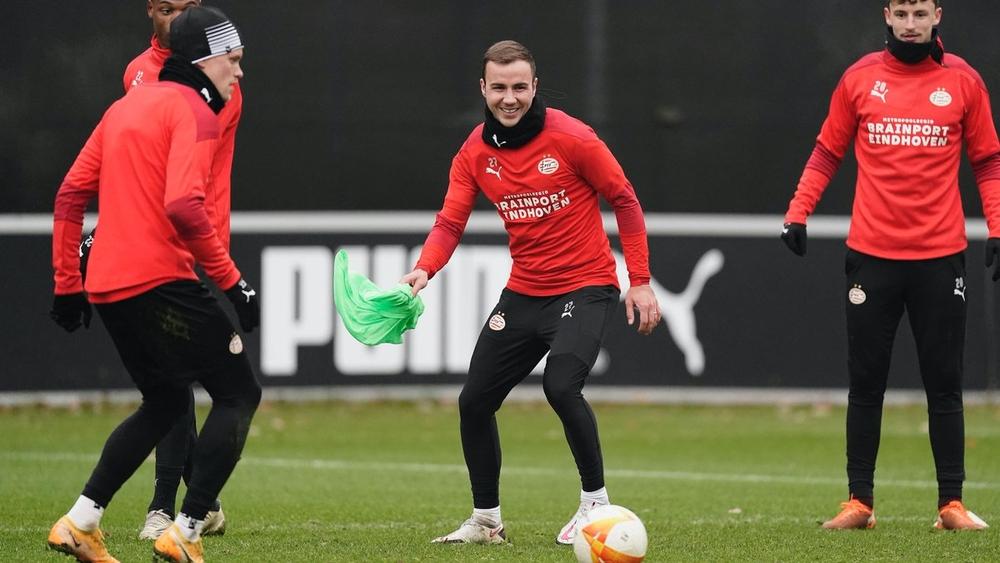 غوتزه يبدي سعادته بغياب الإعلام عن تجربته الهولندية