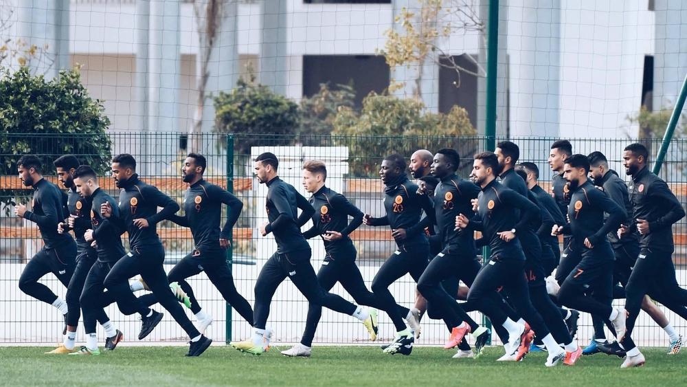 نهضة بركان يجري آخر حصة تدريبية قبل مواجهة تفرغ زينة الموريتاني