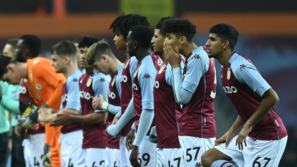 ليفربول لأستون فيلا بعد مشاركته بلاعبين شباب: "عليكم أن تفتخروا بما قدمتموه في هذه الظروف الصعبة"