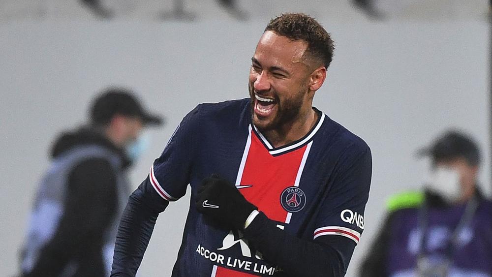 دومينيك مدافعا عن رواتب اللاعبين: "نصف راتب نيمار يذهب إلى مستشفياتنا ومدارسنا.. لا يجب أن ننسى ذلك!"