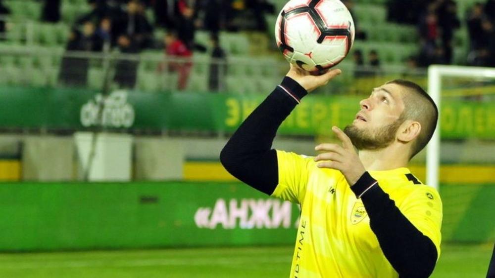 بعد اعتزاله "القتال" قبل 3 أشهر.. حبيب يكتب: "أستعد لتدشين مسيرتي الكروية"