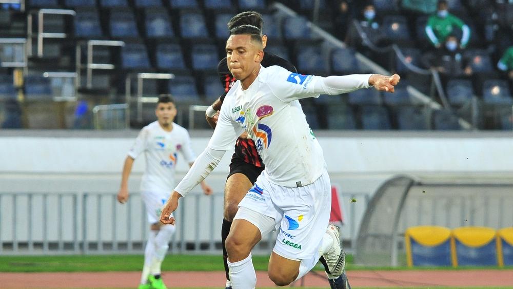 خاص/ الرجاء يرفض عرضاً خليجياً بمليونيْ دولار لضم رحيمي ويُغلق الباب أمام خروج لاعبه هذا الميركاتو