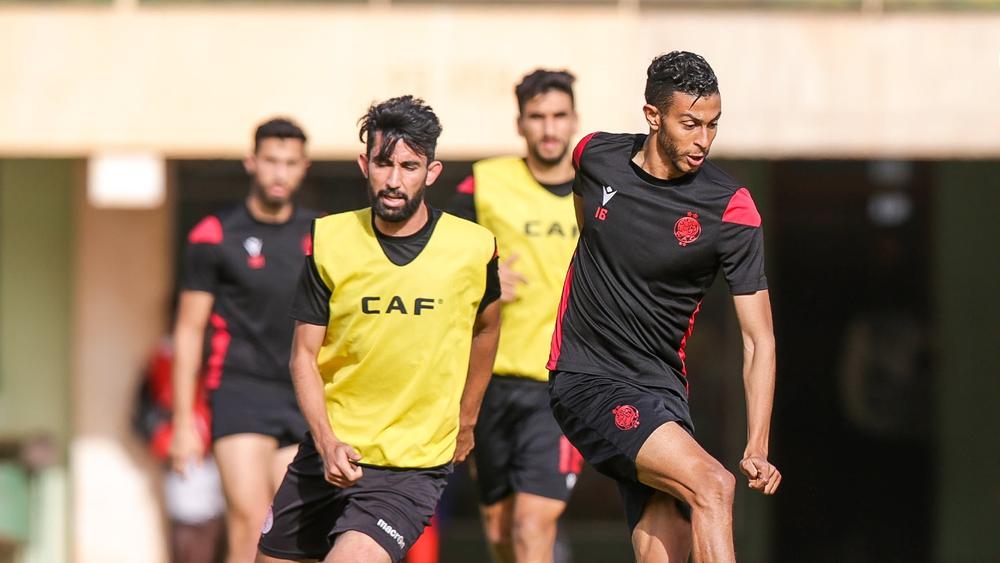 الوداد تواصل استعداداتها لملاقاة كايزر شيفس والمجموعة تخوض "مباراة تدريبية" في ملعب المباراة "4 غشت"