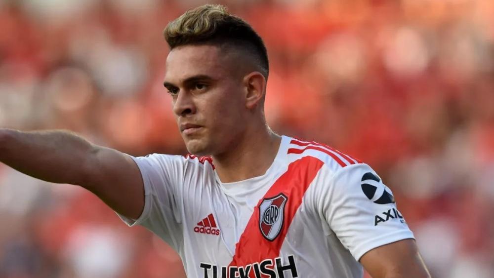 سيلتا فيغو يؤكد رغبته في التعاقد مع نجم ريفر بليت "بوري"