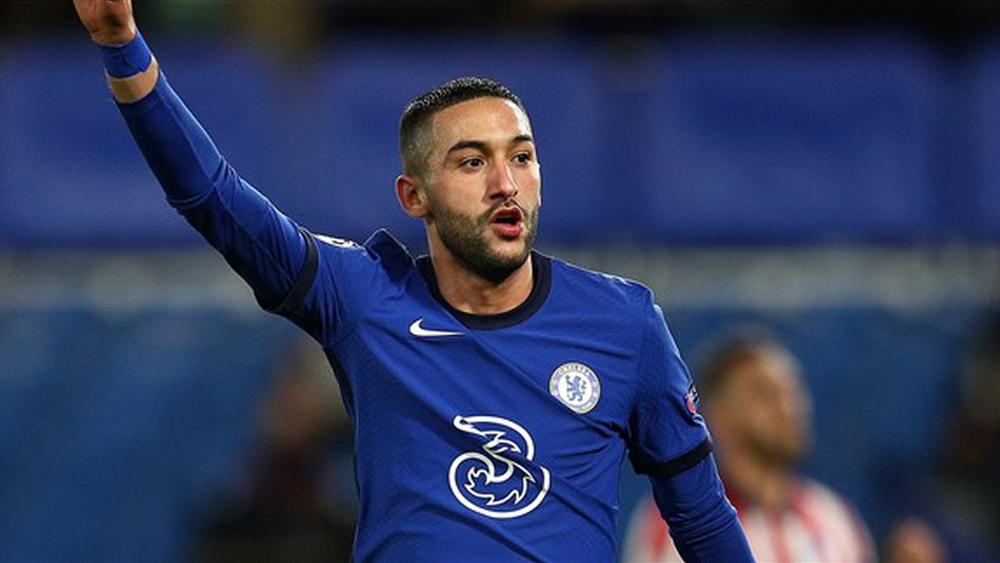 بعد أن وضعته في البداية كلاعب "أساسي".. صفحة تشيلسي "تعدل التشكيلة الرسمية" وتؤكد بدء زياش مواجهة شيفيلد كـ"احتياطي"