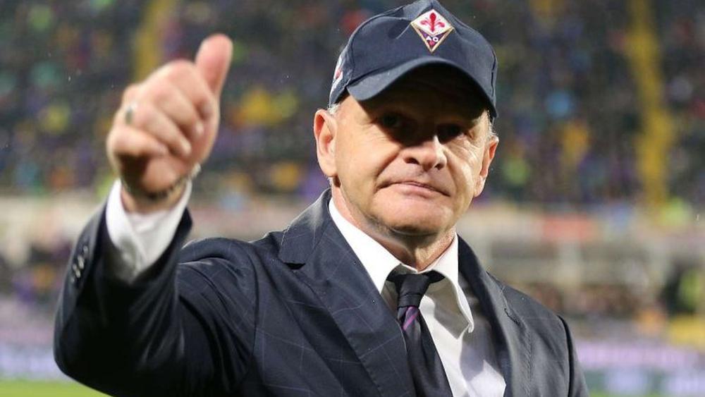 بعد أربعة أشهر من انفصالهما.. فيورنتينا يعين ياكيني مدربا "جديدا" للفريق خلفا لبرانديلي