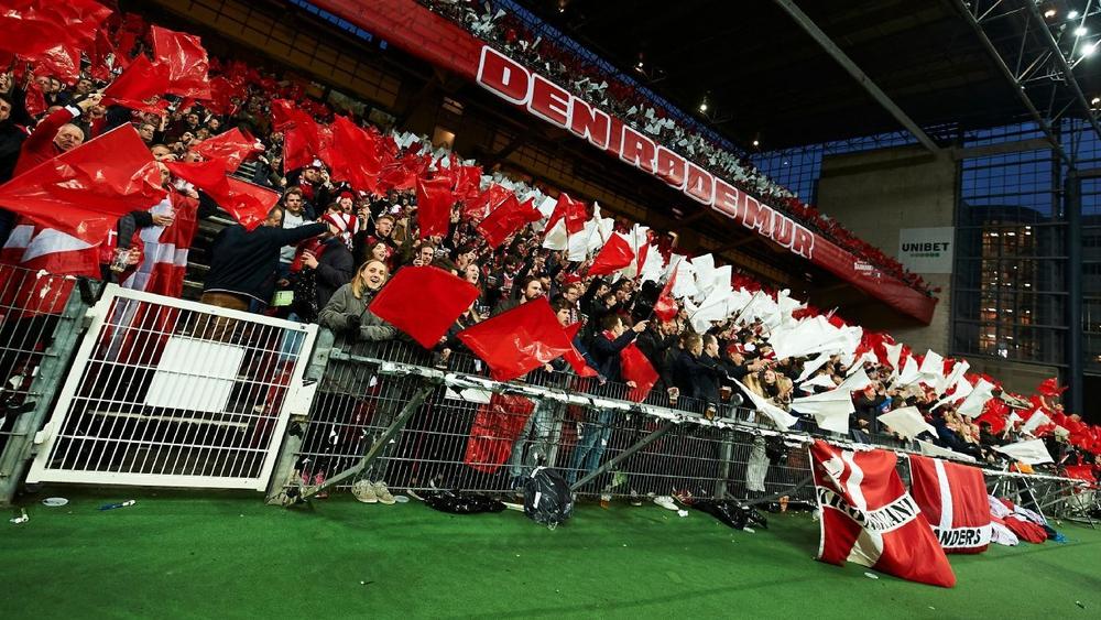 حكومة الدنمارك تعلن السماح بحضور "12 ألف مشجع على الأقل" في "يورو 2020"